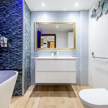 Sunset Mar - Family Friendly Apartment